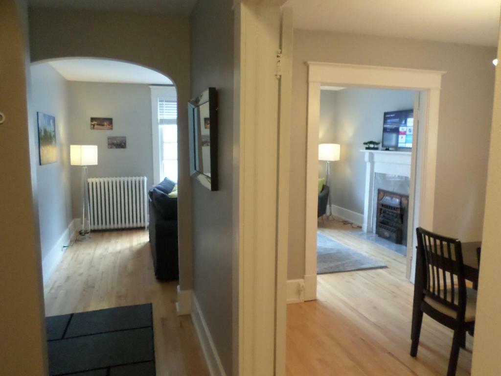 Beautiful, Clean, Quiet 2 Br-In Downtown Ottawa. Parking, Wifi And Netflix Included公寓 外观 照片